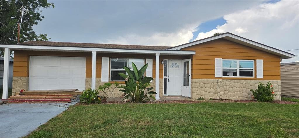 13324 CAROL DRIVE photo 1