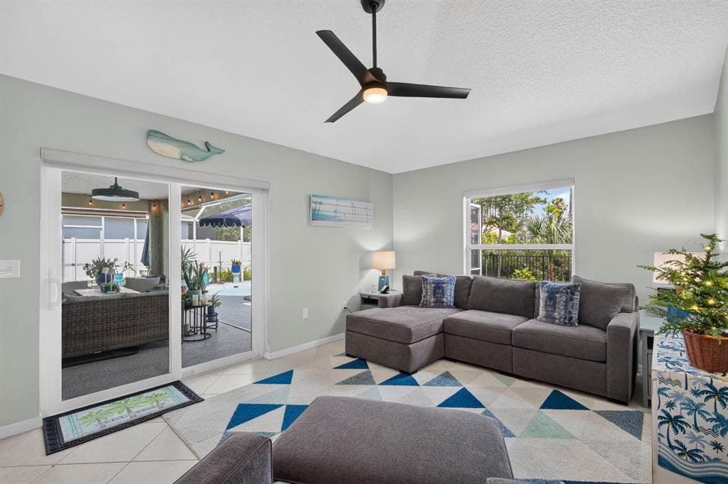 98 WESTGRILL DRIVE photo 24