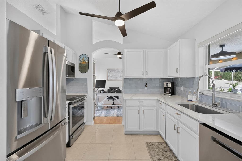 98 WESTGRILL DRIVE photo 19