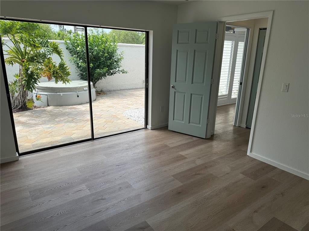 780 SARABAY ROAD 16 photo 24