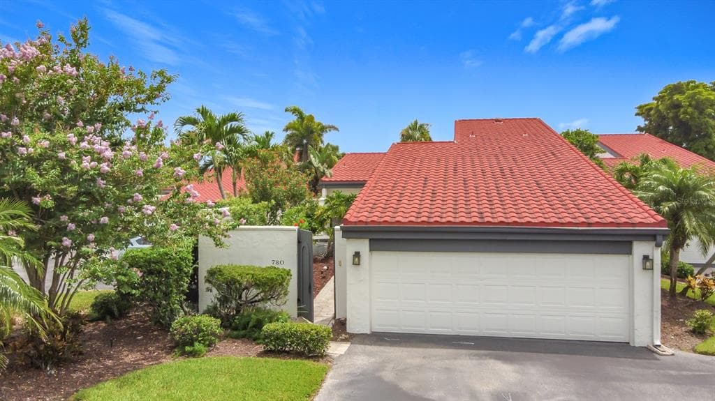 780 SARABAY ROAD 16 photo 2