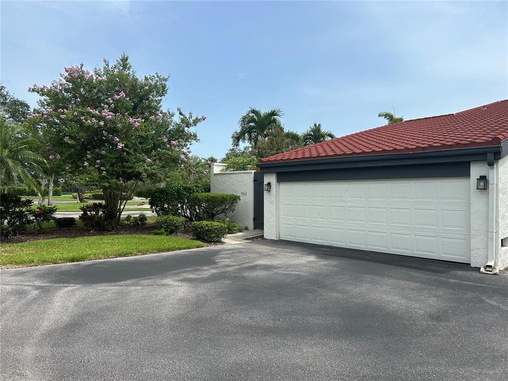780 SARABAY ROAD 16 photo 3