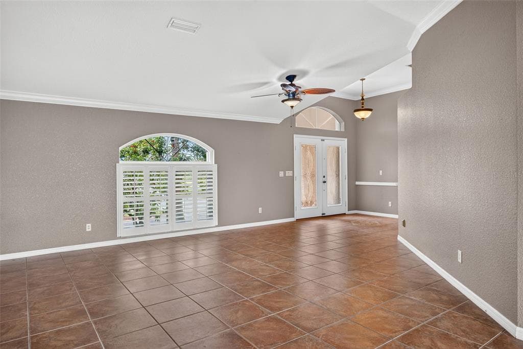 5149 LATHAM TERRACE photo 3