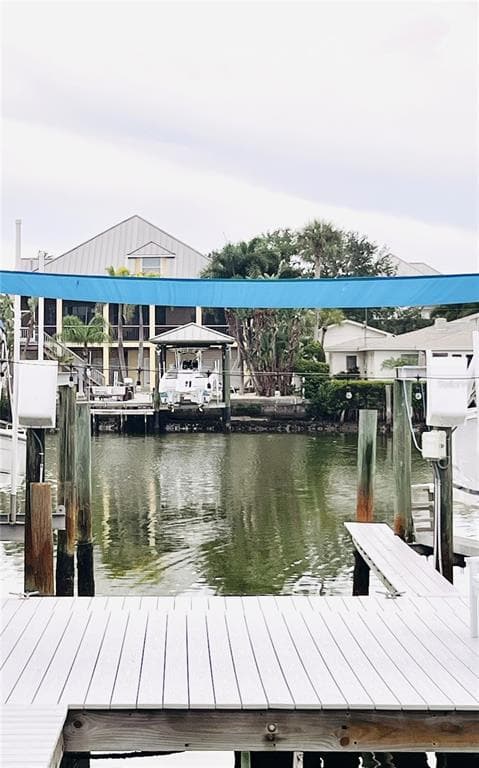 300 VENETIAN DRIVE 2 photo 3