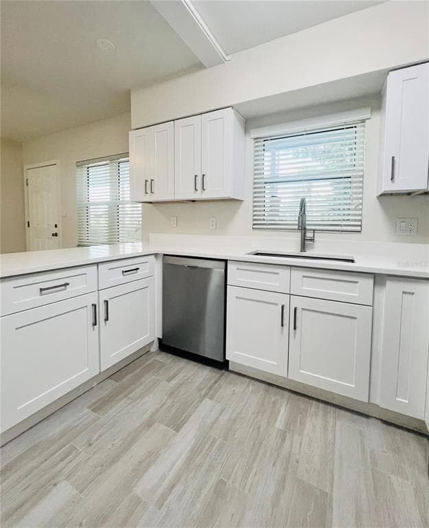 300 VENETIAN DRIVE 2 photo 11