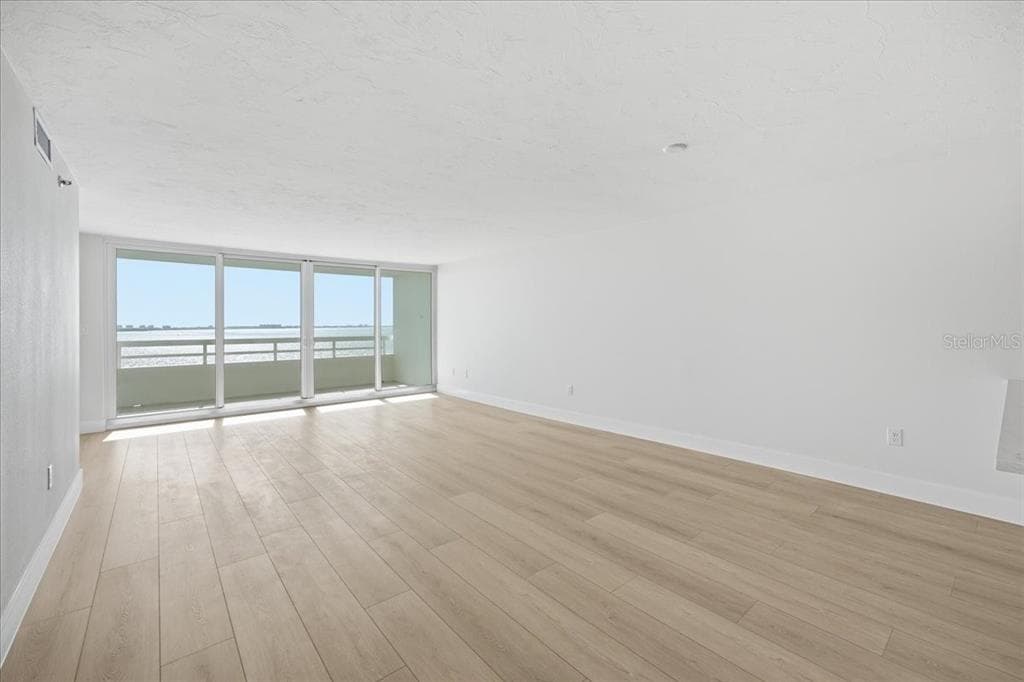 888 BLVD OF THE ARTS 707 photo 17