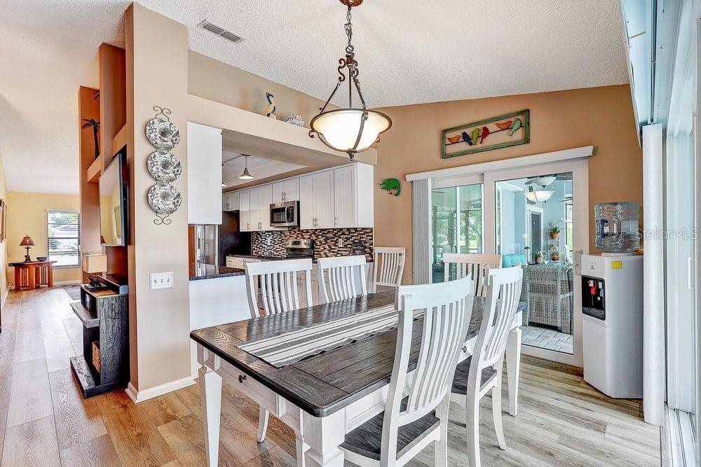2828 WOODROSE COURT photo 15