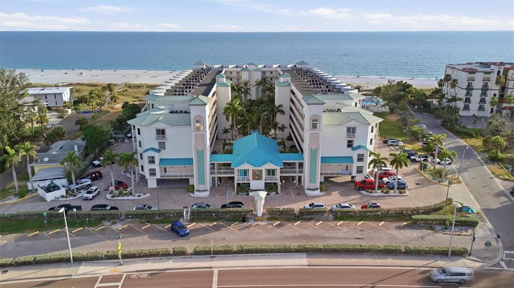 12000 GULF BOULEVARD 611S photo 2