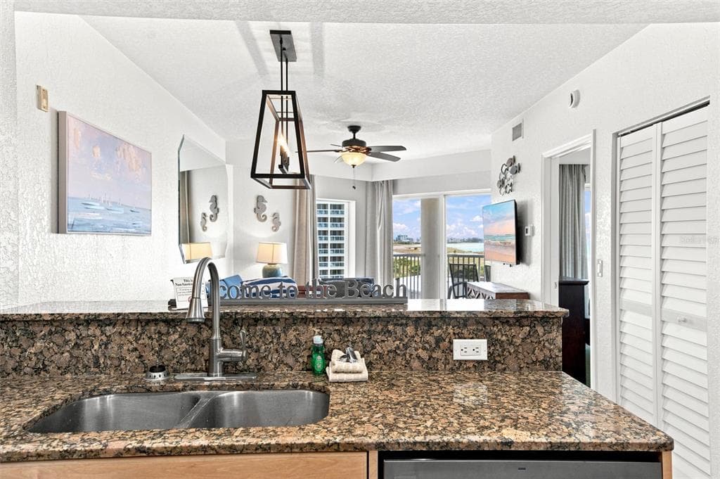 12000 GULF BOULEVARD 611S photo 13