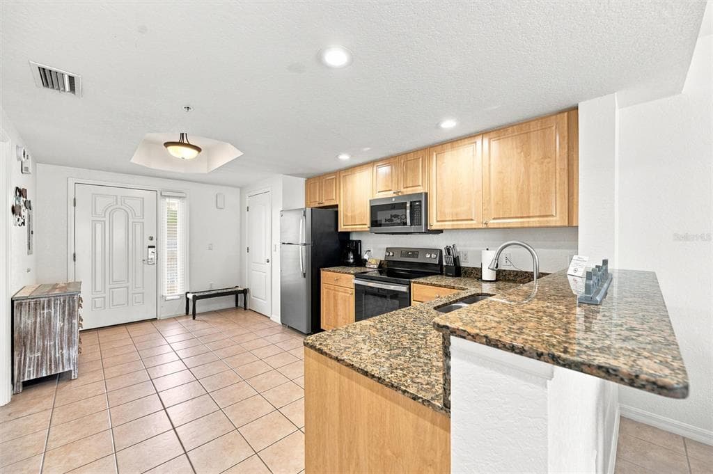 12000 GULF BOULEVARD 611S photo 14