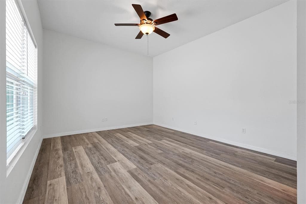 543 JUNIPER SPRINGS DRIVE photo 15