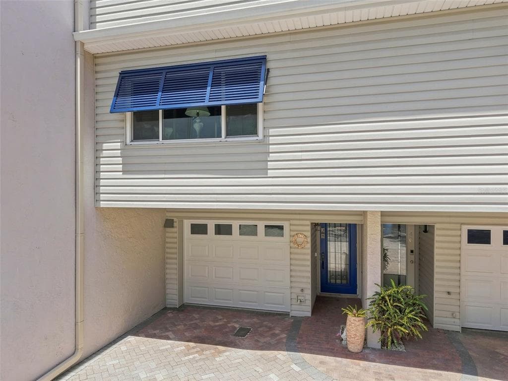 1375 PINELLAS BAYWAY S 39 photo 2