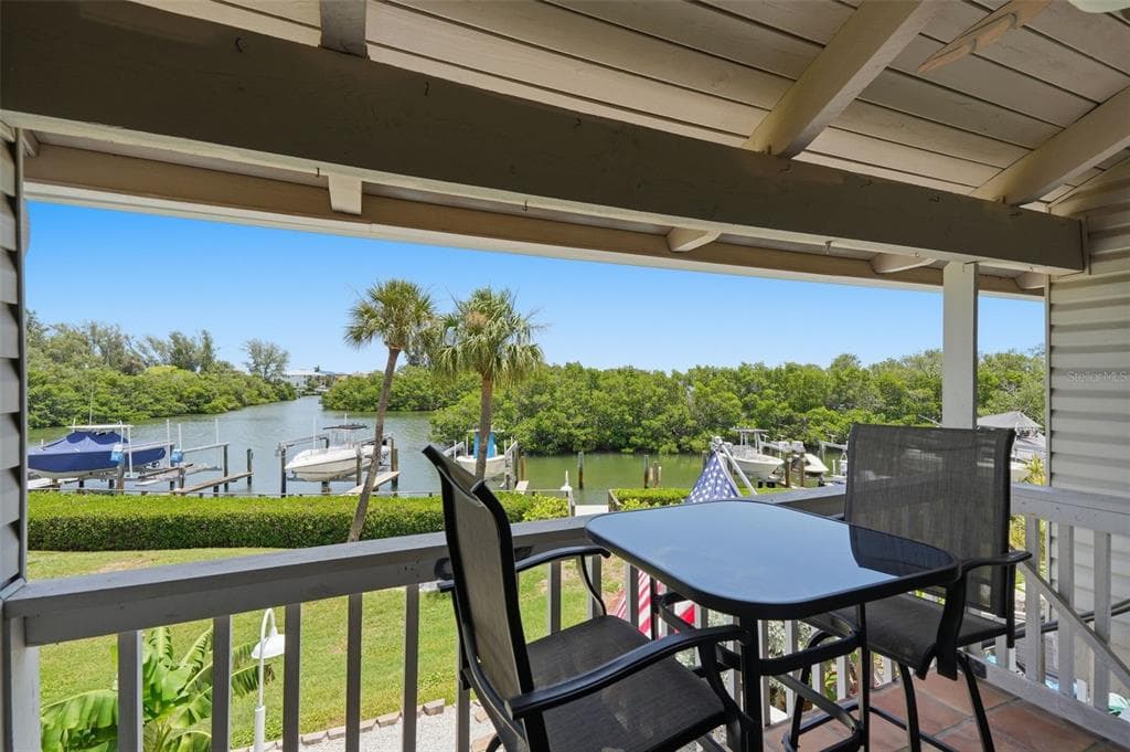 1375 PINELLAS BAYWAY S 39 photo 6