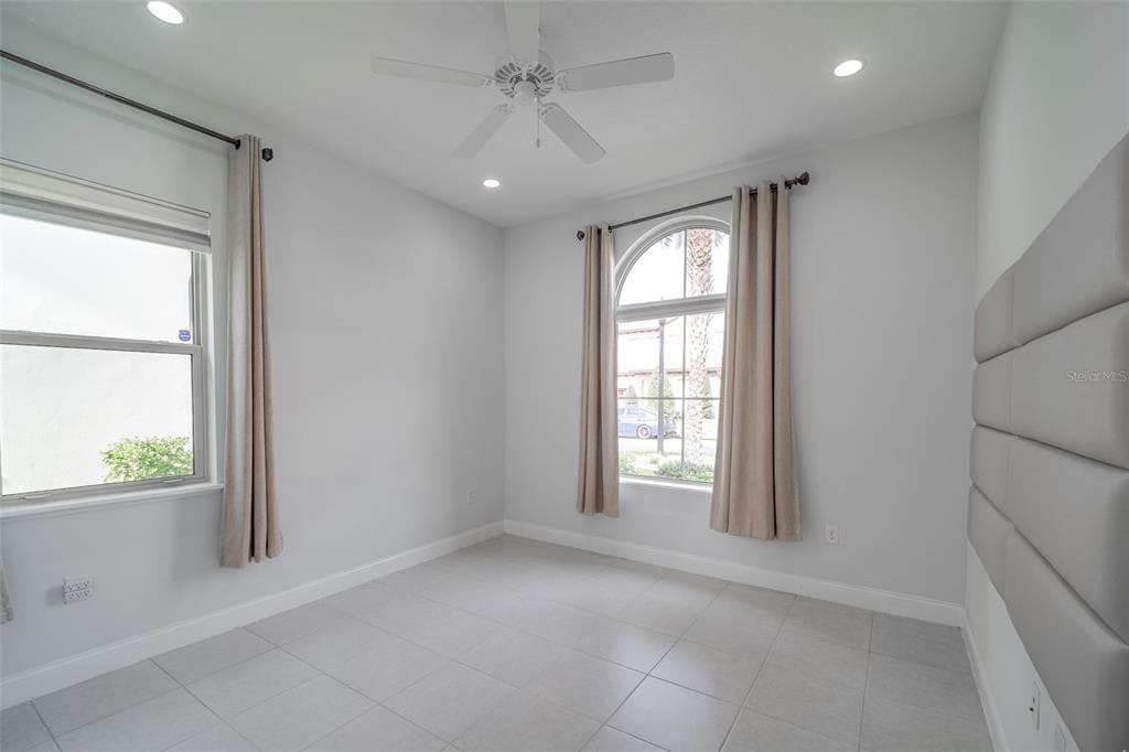 10481 ROYAL CYPRESS WAY photo 7