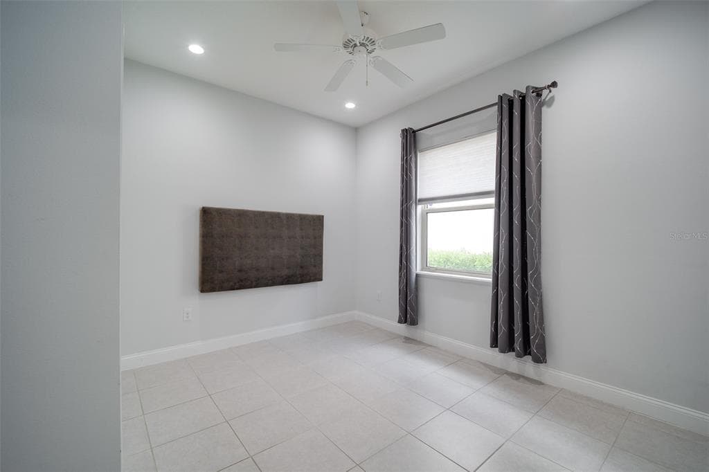 10481 ROYAL CYPRESS WAY photo 9