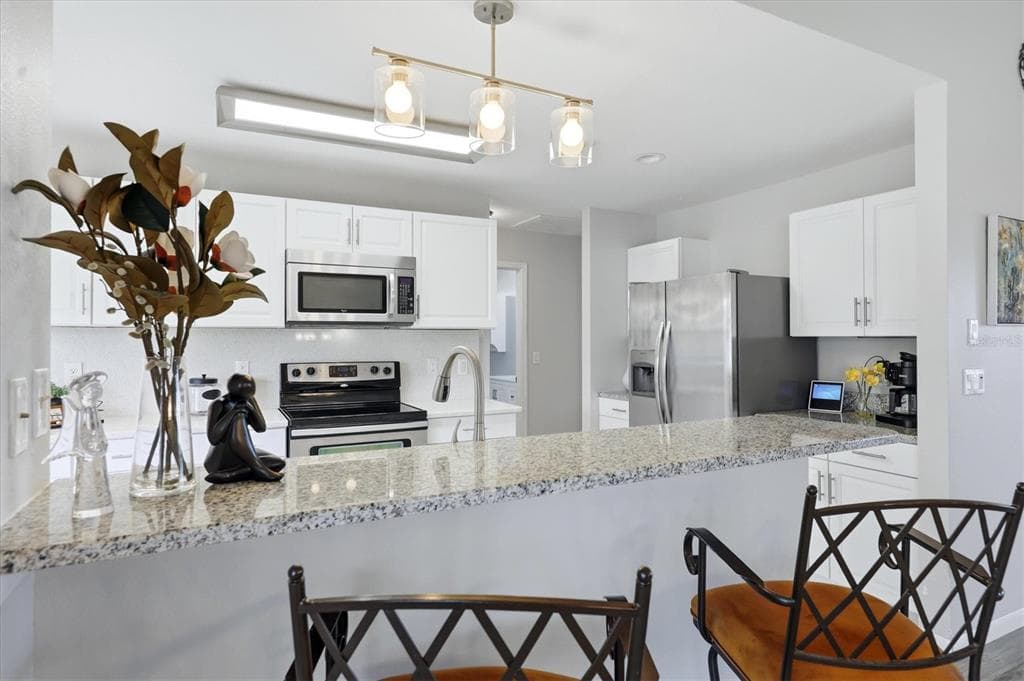 9084 PROSPECT AVENUE photo 12