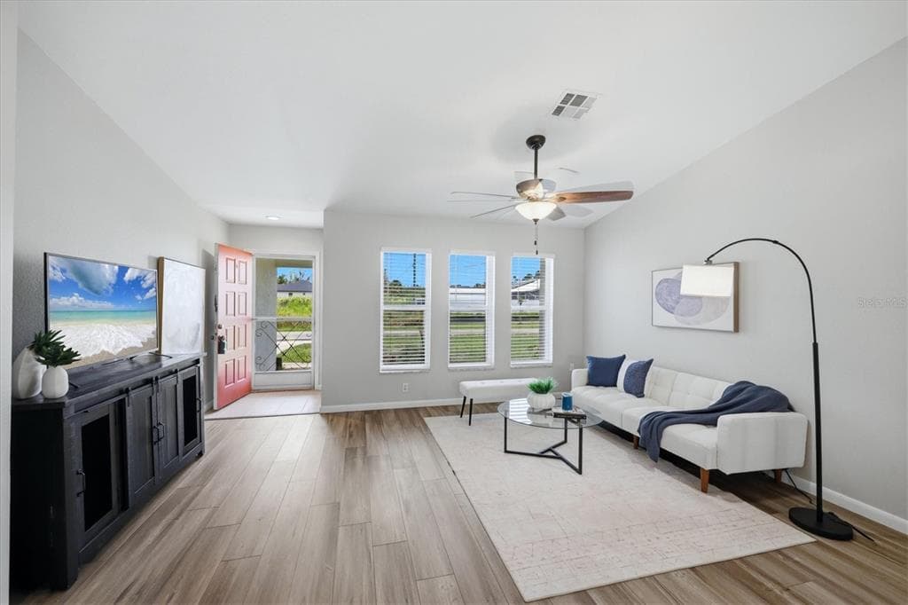 9084 PROSPECT AVENUE photo 5
