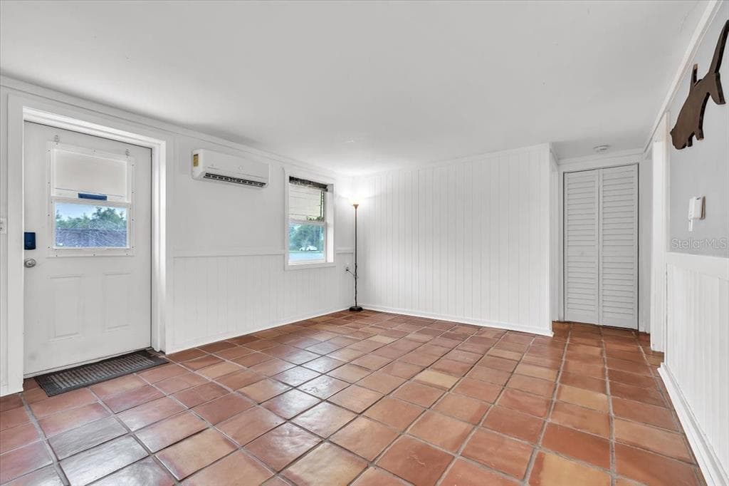 1144 PINE STREET photo 6