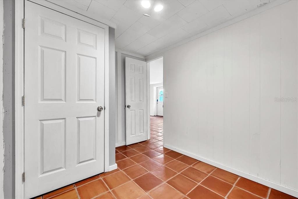 1144 PINE STREET photo 18