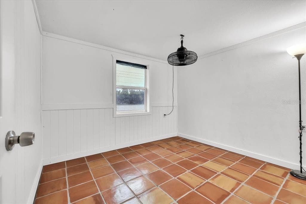 1144 PINE STREET photo 11