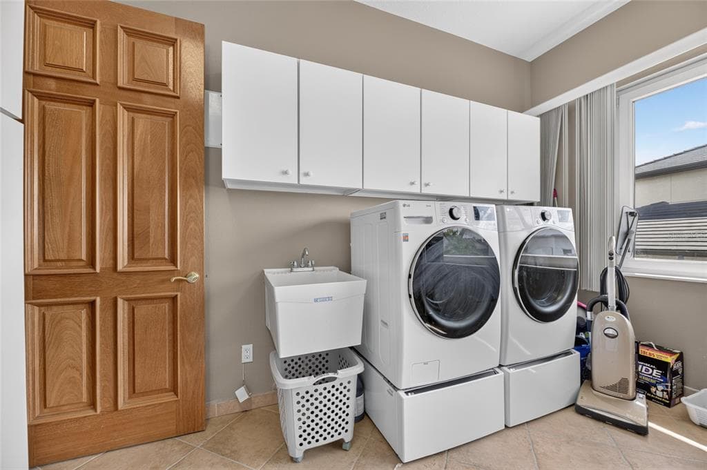 903 CAPRICCIO LANE photo 25