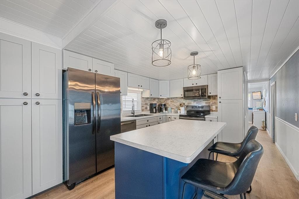 192 BIMINI DRIVE photo 14