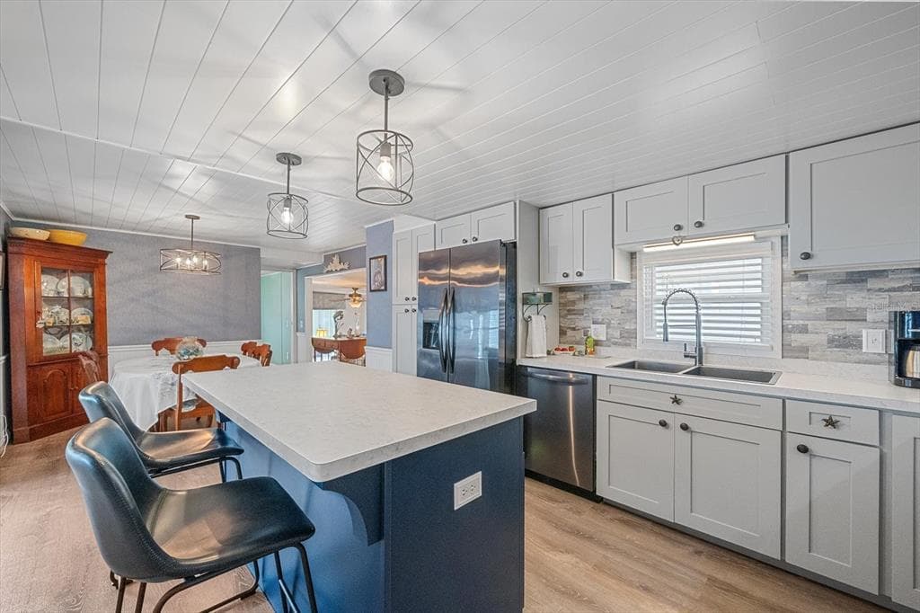 192 BIMINI DRIVE photo 15