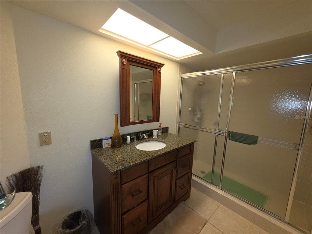 18427 AINTREE COURT photo 8