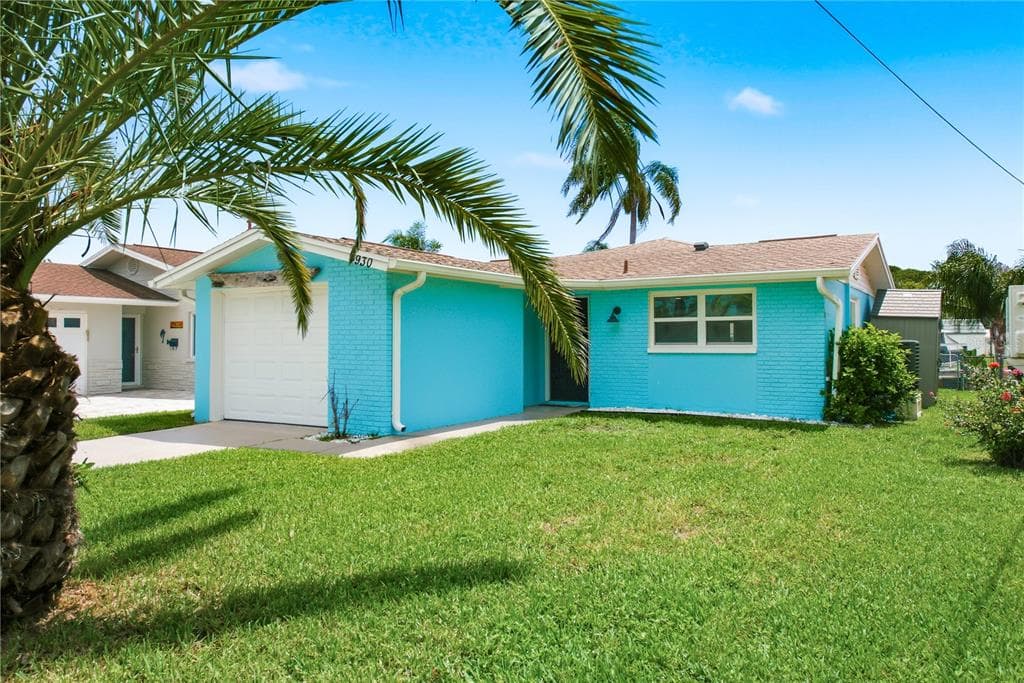 4930 POMPANO DRIVE photo 1
