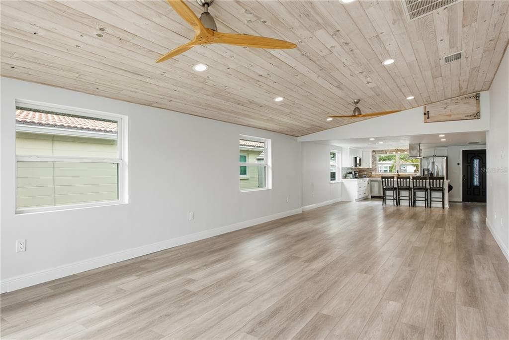4930 POMPANO DRIVE photo 9