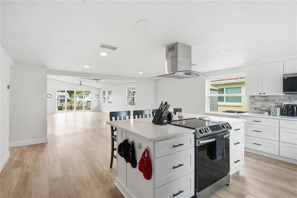 4930 POMPANO DRIVE photo 18