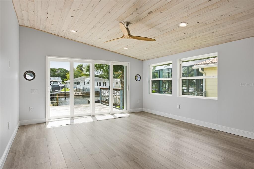 4930 POMPANO DRIVE photo 8