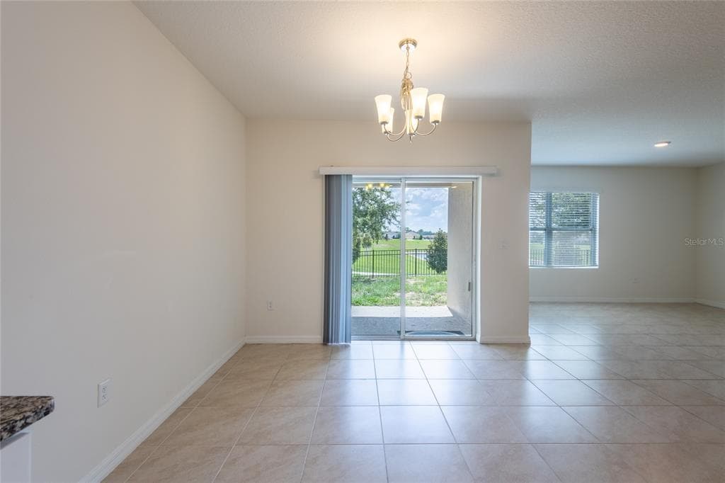2433 WHITE POPPY DRIVE photo 23
