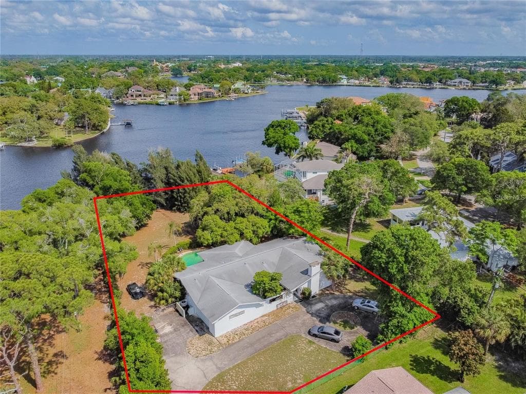 425 CRAIG DRIVE photo 9