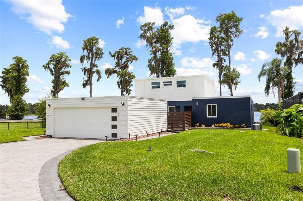 18200 CYPRESS COVE LANE photo 2