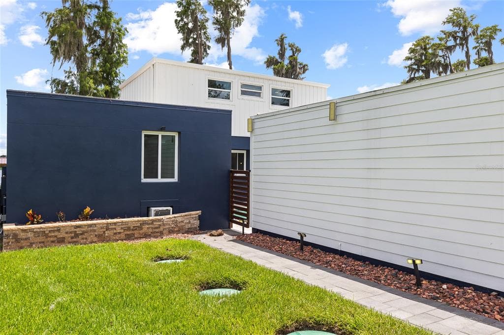 18200 CYPRESS COVE LANE photo 4