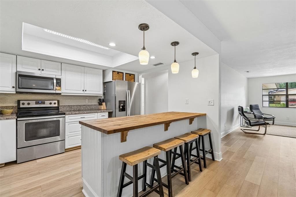 22408 SHORESIDE DRIVE photo 18