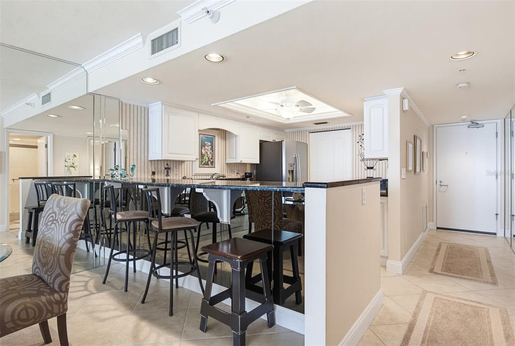 2545 S ATLANTIC AVENUE 1804 photo 12