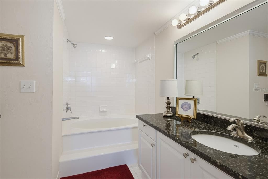 2545 S ATLANTIC AVENUE 1804 photo 22