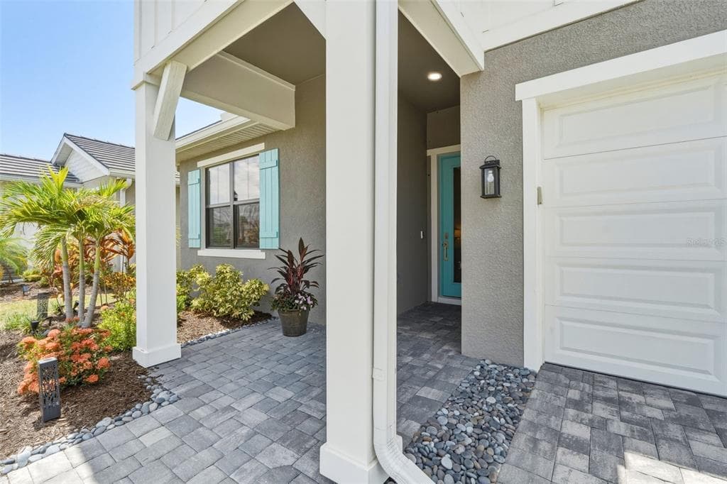 18857 DAYBREAK DRIVE photo 2