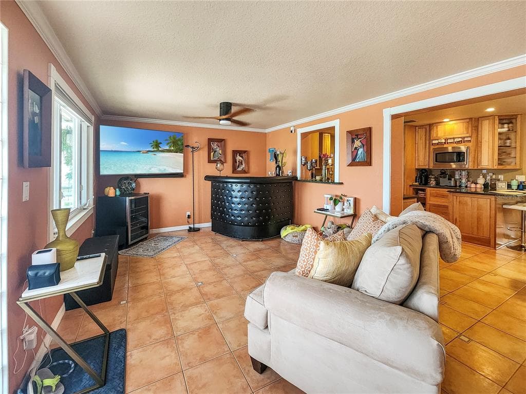 270 BELAIRE COURT photo 16