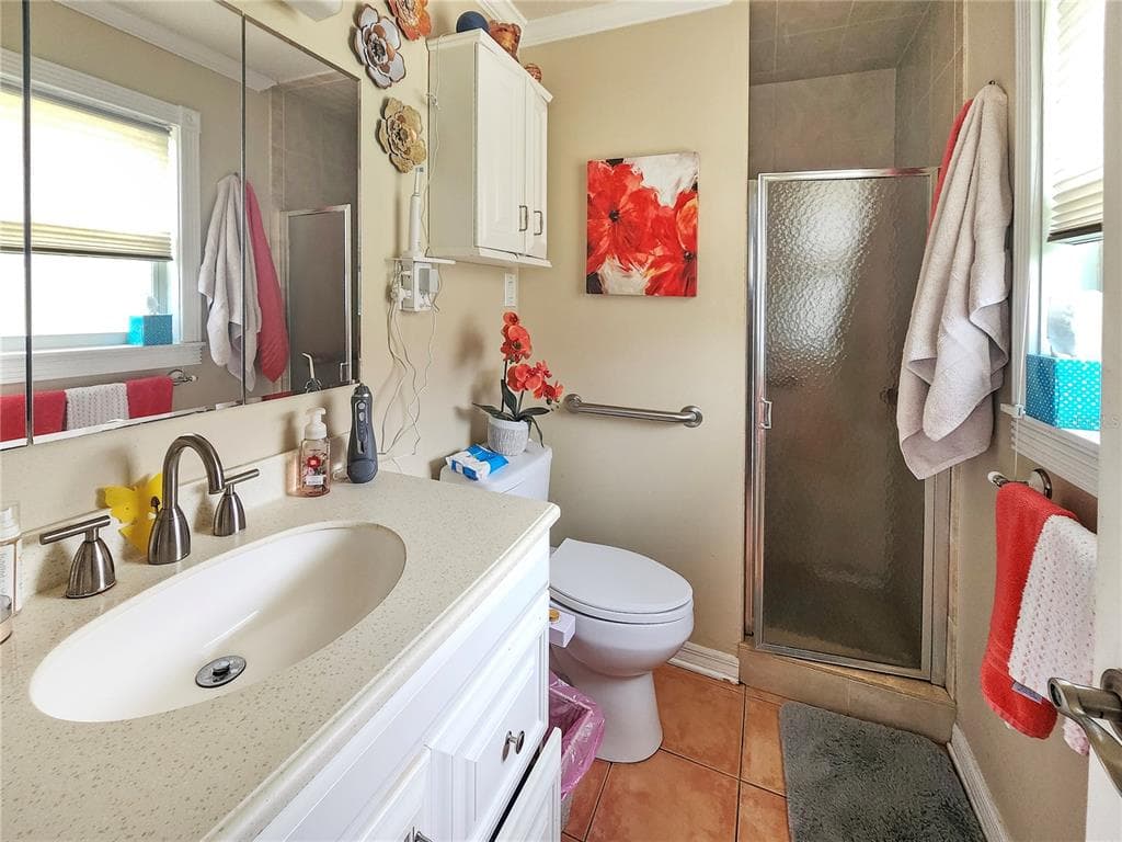 270 BELAIRE COURT photo 9