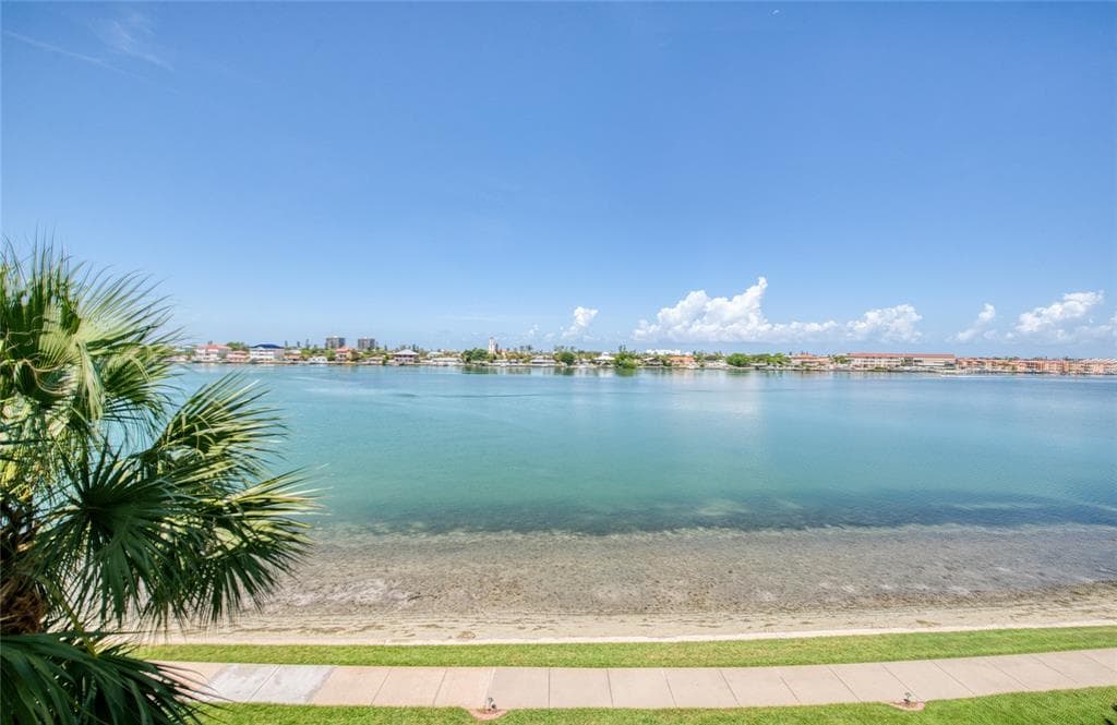 7984 SAILBOAT KEY BOULEVARD S 303 photo 10