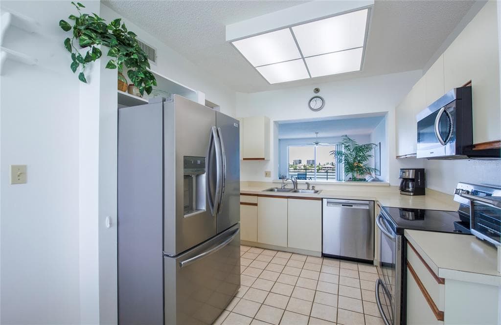 7984 SAILBOAT KEY BOULEVARD S 303 photo 14
