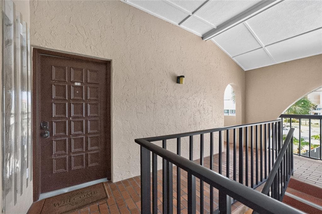 1765 GULF BOULEVARD 203 photo 11