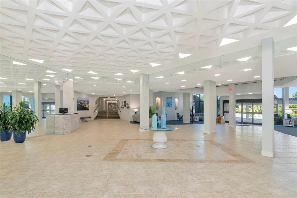5855 MIDNIGHT PASS ROAD 514 photo 12
