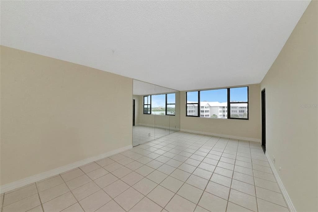 5855 MIDNIGHT PASS ROAD #514 4