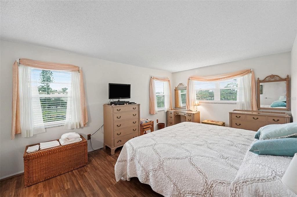 5970 80TH ST N 301 photo 13
