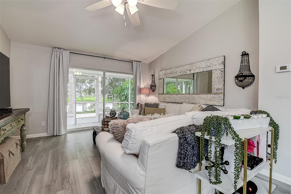 1439 WATER VIEW DRIVE W photo 11