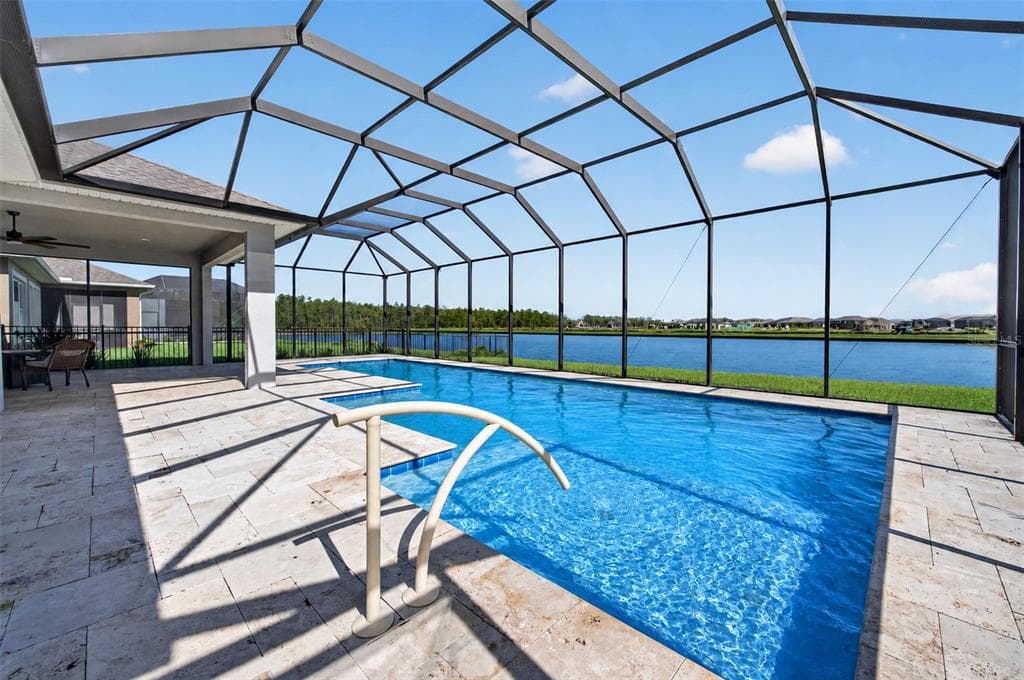 305 AQUAMARINE WAY 4